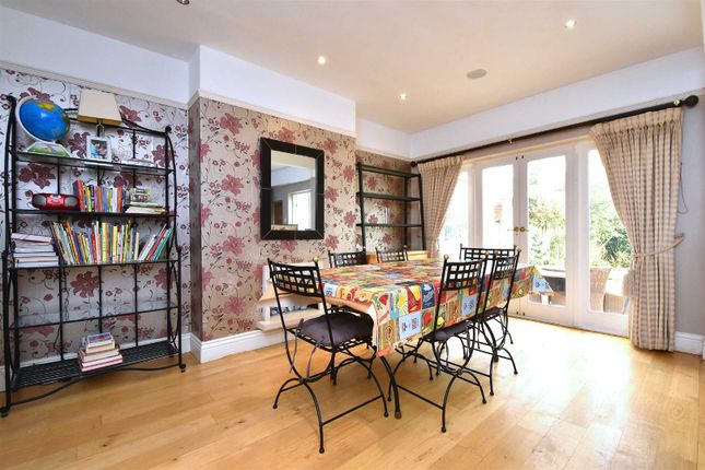 61, Bishops Avenue, Bromley photo 3