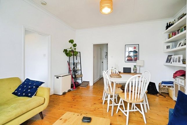 Flat 2, 22, Romola Road, London photo 2