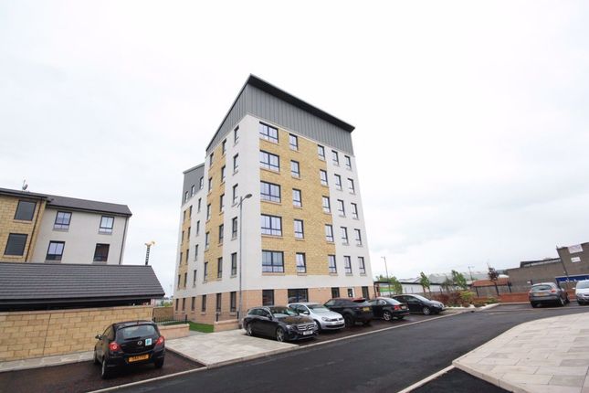 Thumbnail Flat to rent in Inchgarvie Loan, Glasgow