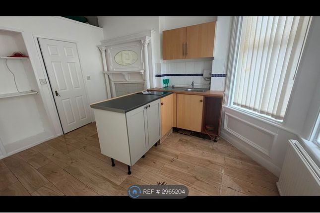 Knowsley Road, Southport photo 4