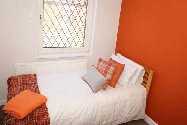 Shared accommodation to rent in West Street, Wakefield, Hemsworth, Pontefract