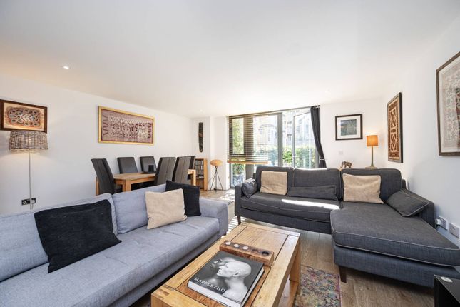 3-bed flat on Dongola Road, Stepney, £500,000
