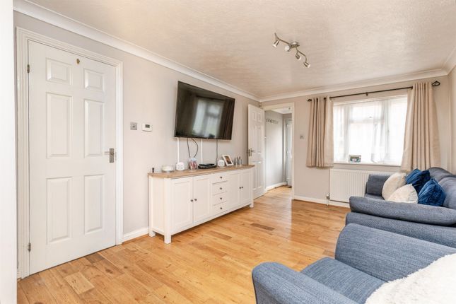 21, Harvest Way, ST. LEONARDS-ON-SEA photo 4