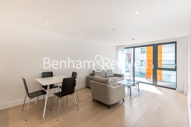 Flat to rent in Commercial Street, Aldgate