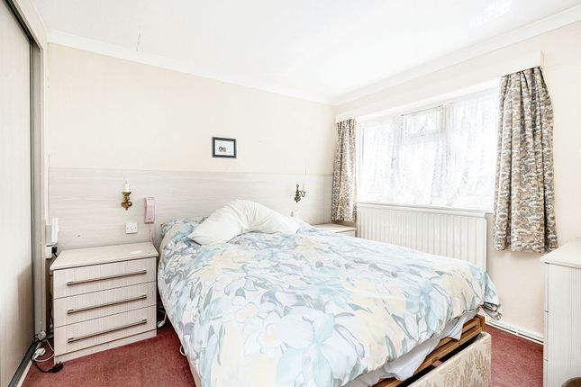 End terrace house for sale in Cote Road, Aston