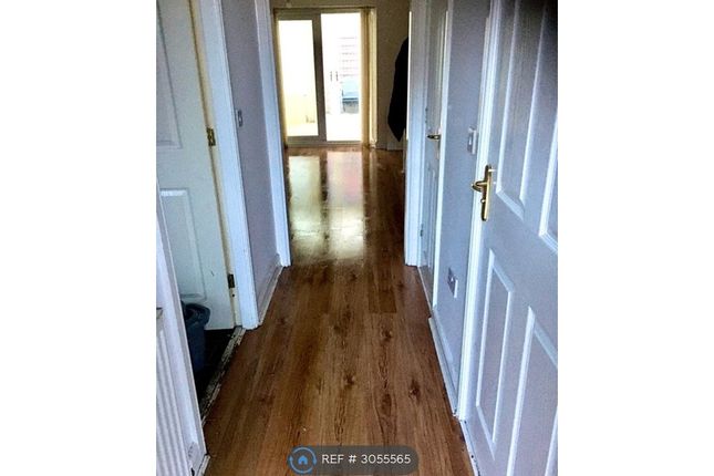 Palatine Court, Denton, Manchester photo 5