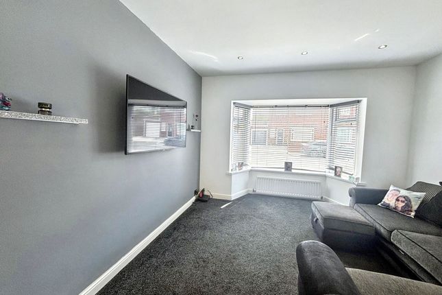 16, Moorland Drive, Bedlington photo 2