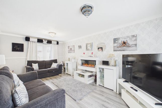 9, Moorburn Place, Paisley photo 2