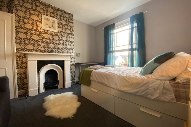 69, Upper Tollington Park, London photo 2