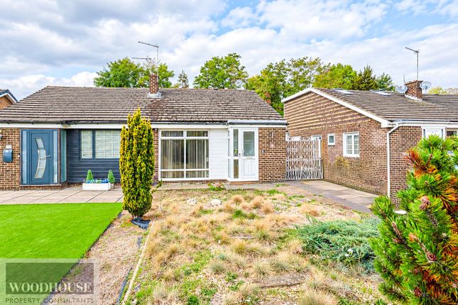 2-bed house on 10, Dysons Close, Waltham Cross, £475,000