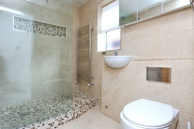 10, Netherfield Close, Chesterfield photo 3