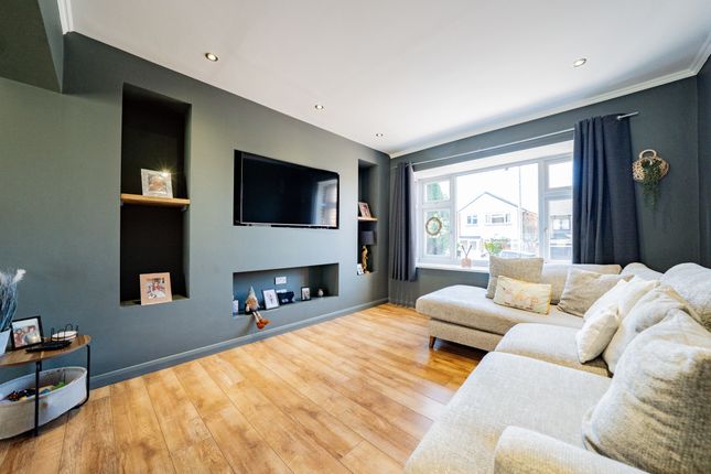 13 Pits Avenue, Leicester photo 3