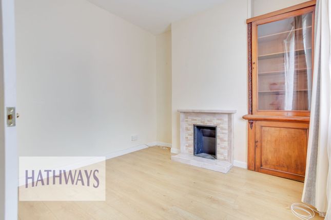 2 Arthur Street, Newport photo 5