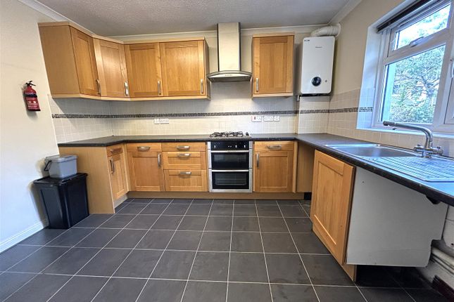 5, Seneschall Park, Helston photo 2