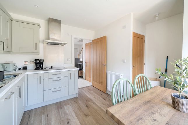 13, Athelai Close, Gloucester photo 2