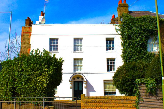 The Burroughs, London photo 3