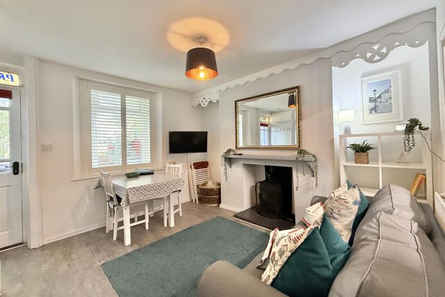 Palm Cott, 5 Parkham Terrace, Wren Hill, Brixham photo 2