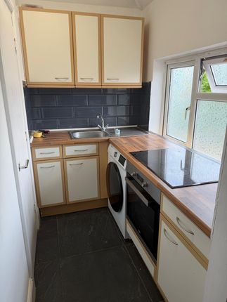 128 Dormers Wells Lane, Southall photo 4