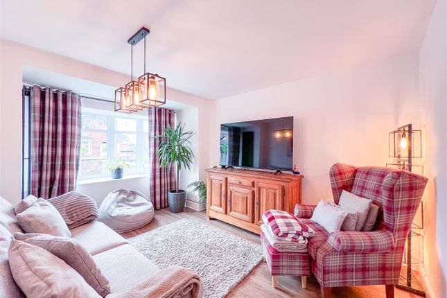 16, Leonard Drive, Stoke-On-Trent photo 3