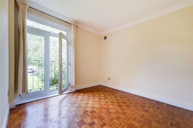 Flat 5, 25, Liskeard Gardens, London photo 4