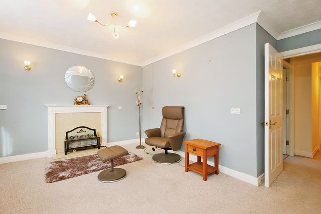 Flat for sale in Wyre Mews, York, York