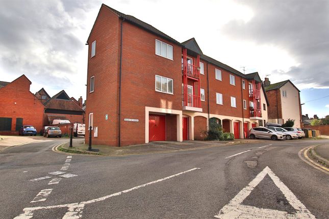 Property to rent in Collins Court, Back Of Avon, Tewkesbury