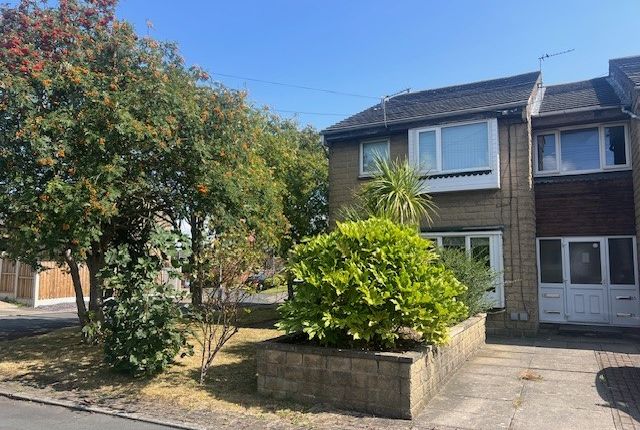 Studio flat on 9, Alden Court, Morley, Leeds, West Yorkshire, £525/mo