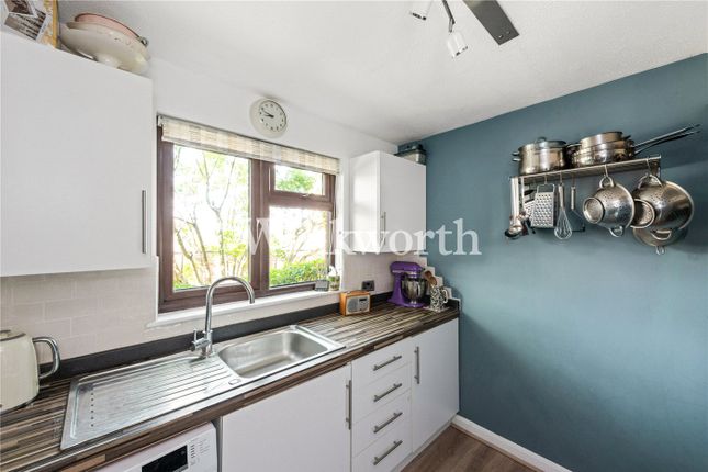 1, Hamilton Way, London photo 4