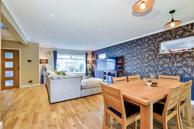 47 Greenways, Abbots Langley photo 4