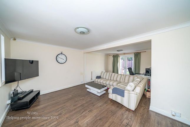 113, Hawbush Road, Walsall photo 2
