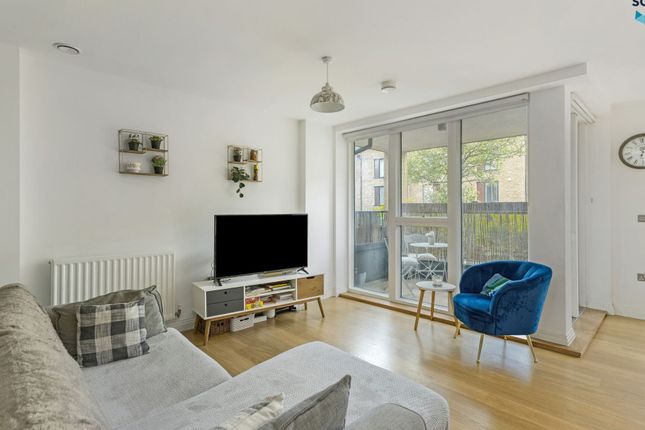 Stanhope House, 6 Quayle Crescent, Whetstone,, London photo 3