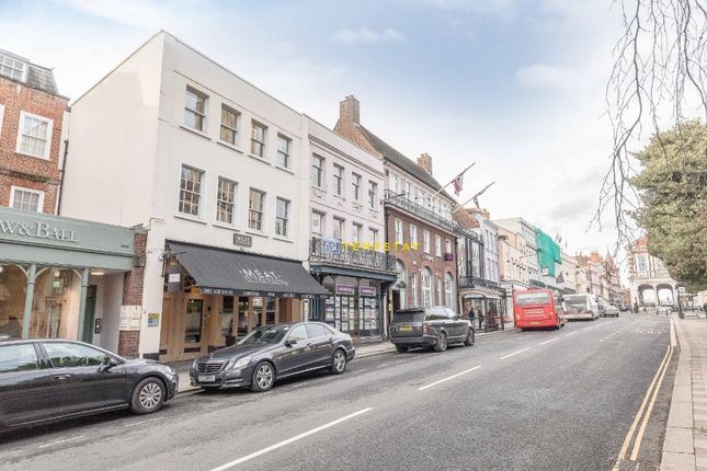 Thumbnail Flat to rent in High Street, Windsor