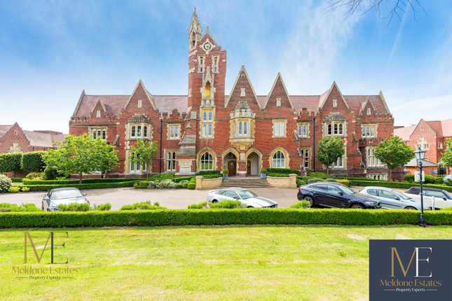 Flat for sale in The Clock Tower, The Galleries, Brentwood, Essex