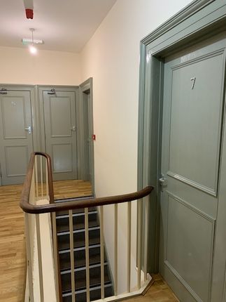 Bright And Well-Maintained Indoor Staircase Area F...
