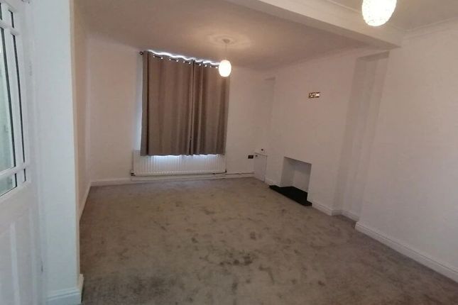 25, Maddox Street, Tonypandy photo 4