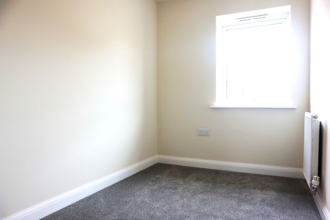 Terraced house to rent in Fullers Ground, Eagle Farm South, Milton Keynes