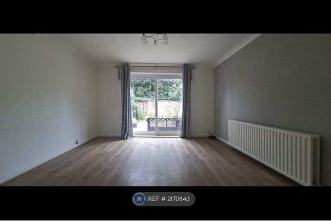 Rectory Court, West Bridgford, Nottingham photo 3