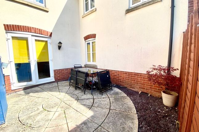48, Falstaff Court, King Edward Close, Calne photo 2