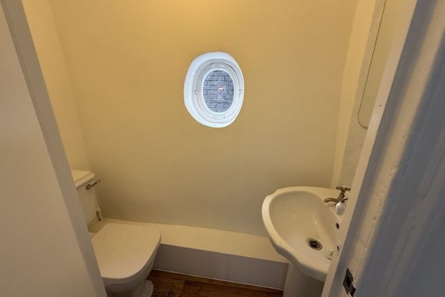 Flat 6, 43 King Street, Great Yarmouth photo 4