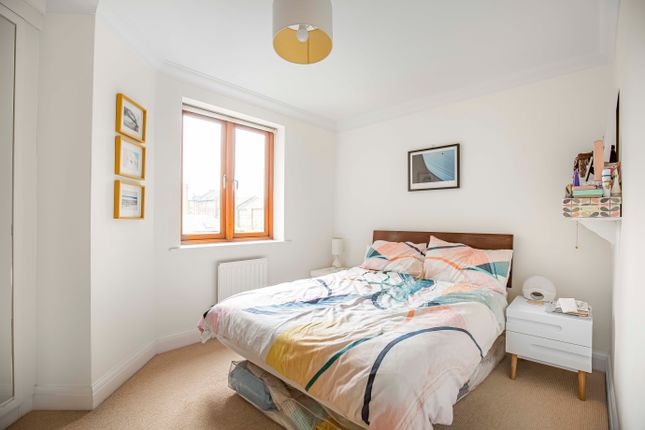 Flat for sale in Almanac House, East Hill