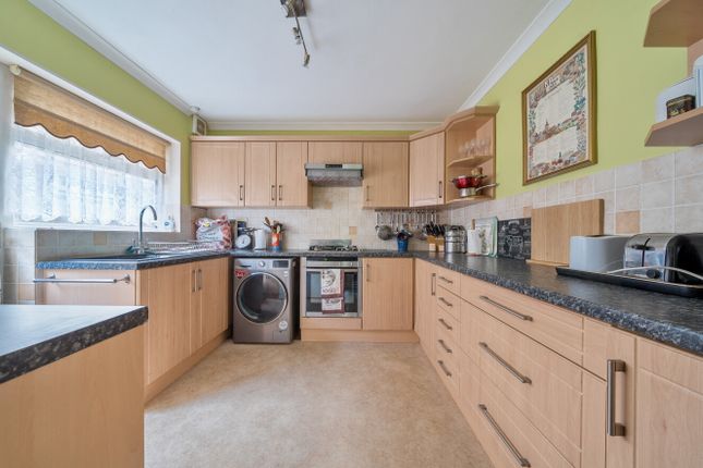 121, Lovibonds Avenue, Orpington photo 4