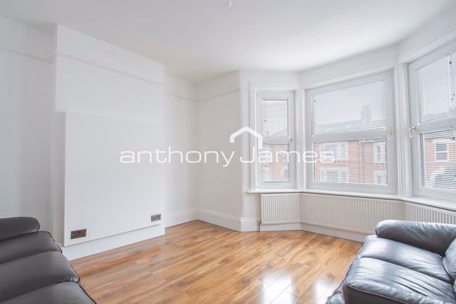 Thumbnail Flat to rent in Greenvale Road, Eltham, London