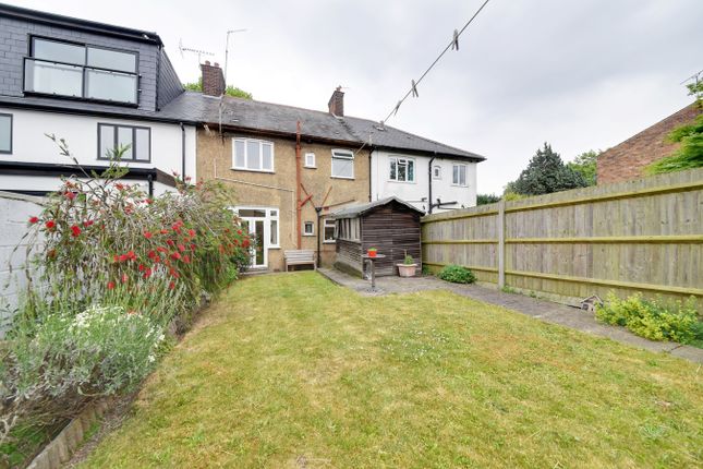Thumbnail Terraced house for sale in High Road, East Finchley