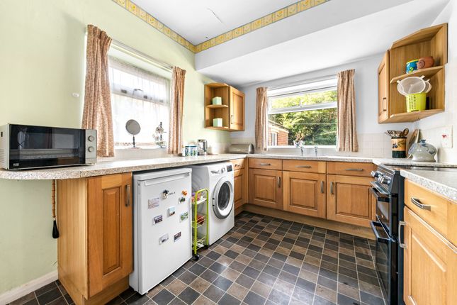 57 St. Leonards Road, Harrogate photo 4