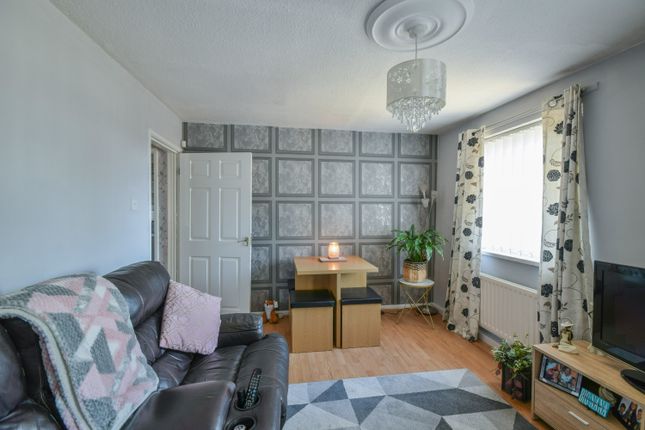 161, Grisedale Gardens, Gateshead photo 3