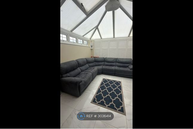 Caspian Way, Kent, Swanscombe And Greenhithe photo 3