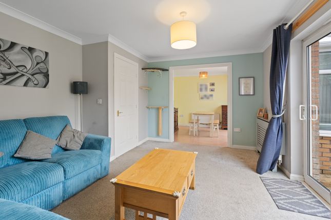 9, West Holmes Road, Broxburn photo 2
