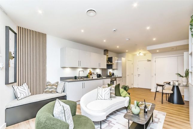 Thumbnail Flat for sale in Crescent Gardens, 38 Cherry Orchard Road, Croydon