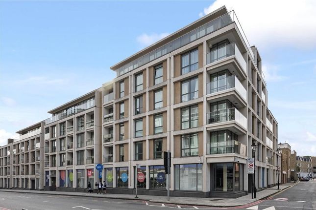 Parking/garage for sale in Goswell Road, Clerkenwell, London