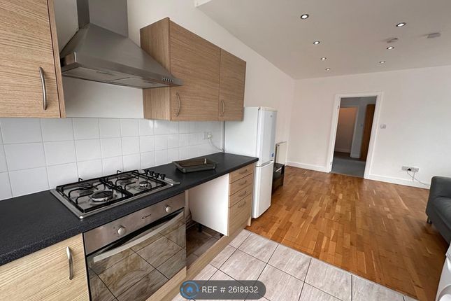 Kitchen Dining Area